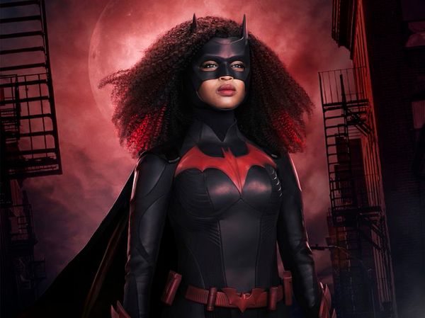 Bisexual 'Batwoman' Star: I Wasn't Out to Mom When I Was Cast