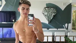 Nathan Kriis Disseminates Social Media with Thirst Traps