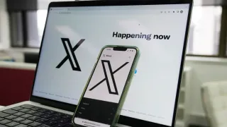 Musk Says He Plans to Sue Apple for Not Featuring X or Grok Among Its Top Apps