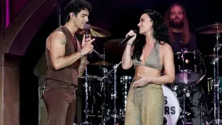 Demi Lovato and Joe Jonas Reunite for Iconic ‘Camp Rock’ Performance
