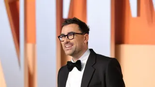 Dan Levy’s “Big Mistakes” Begins Filming: Netflix’s New Queer-Led Crime Comedy Sets High Expectations