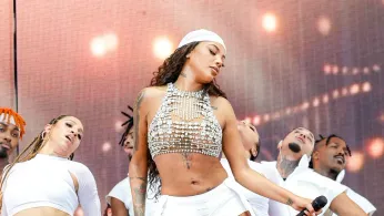 Bisexual Brazilian Icon Ludmilla Talks 