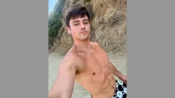 Tom Daley’s Shirtless Canyon Hike Ignites Queer Social Media