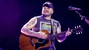Zach Bryan Criticizes ICE in New Song, Reiterates Stance After White House Response